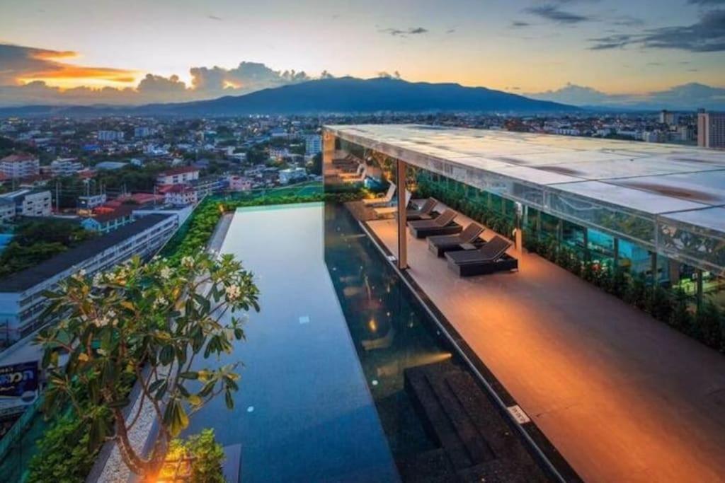 Astra 51平景观房/可步行至长康路夜市/古城/无边泳池 916 Chiang Mai Dış mekan fotoğraf